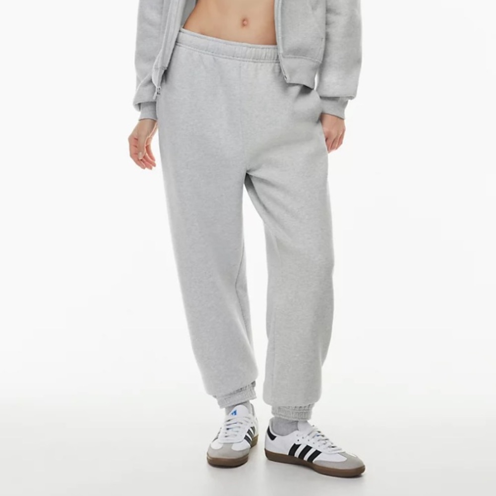 TNA Short - Cozy Mega Fleece Sweatpants Grey